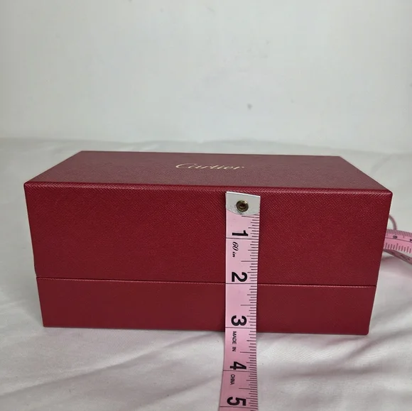 Cartier Elegant Red Sunglasses Storage Box - Picture 8 of 8